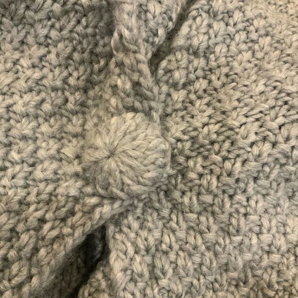 NWT New Coco + Carmen Gray knit fringe sweater poncho O/S - Picture 11 of 14